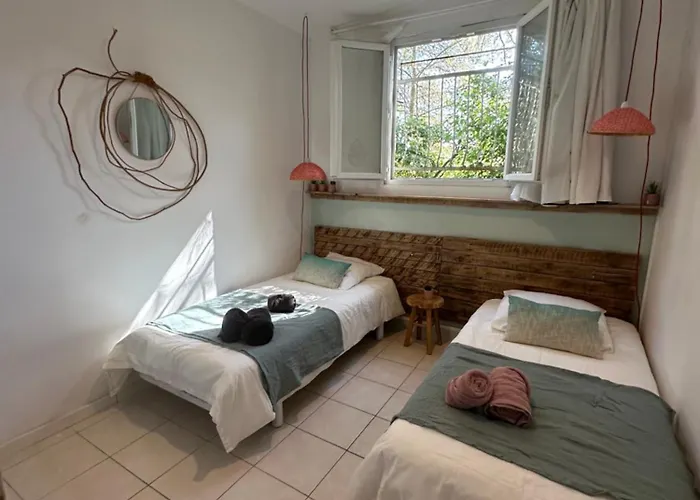 Дом отдыха La Farniente Ним